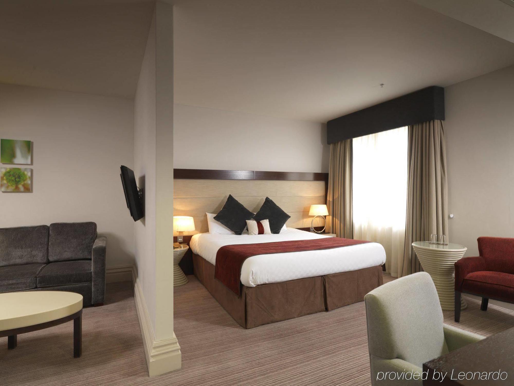 Leonardo Hotel